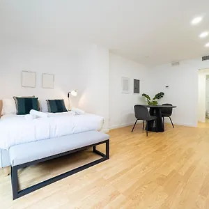 Appartamento U-nique Albeniz Bcn, L'Hospitalet de Llobregat